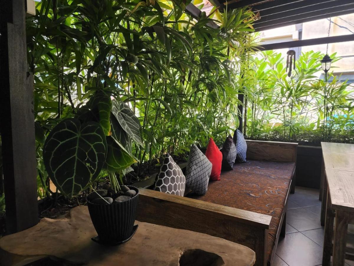 Mai Malu Apartment Pulukan Ngoại thất bức ảnh