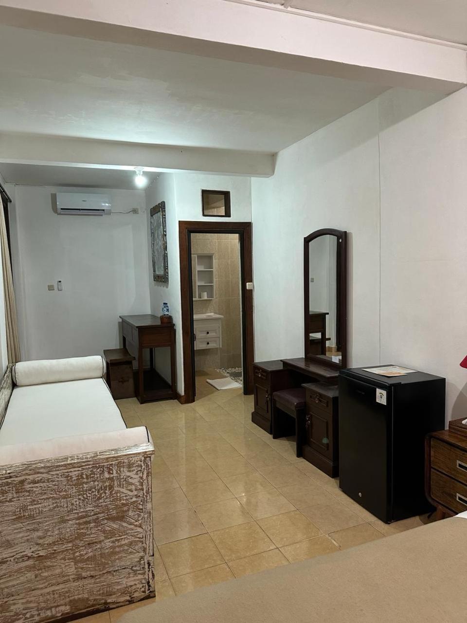 Mai Malu Apartment Pulukan Ngoại thất bức ảnh